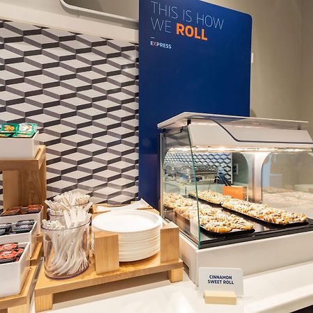 Holiday Inn Express & Suites Wilmington-University Center By Ihg Exteriér fotografie